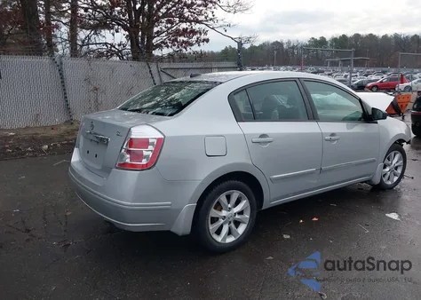 2010 Nissan Sentra 2.0Sl z USA, uszkodzony, nr VIN 3N1AB6AP0AL656719
